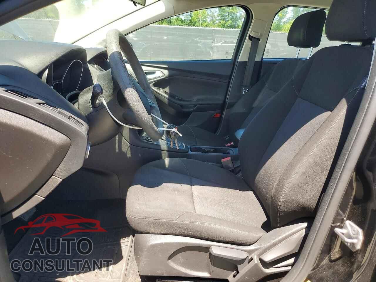 FORD FOCUS 2017 - 1FADP3F27HL336672
