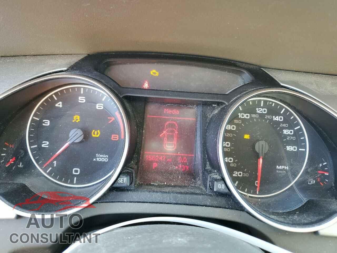 AUDI A5 2011 - WAULFAFR0BA049796