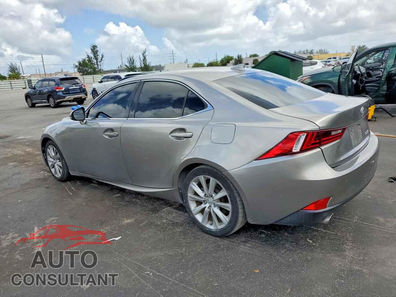 LEXUS IS 2014 - JTHBF1D25E5024201