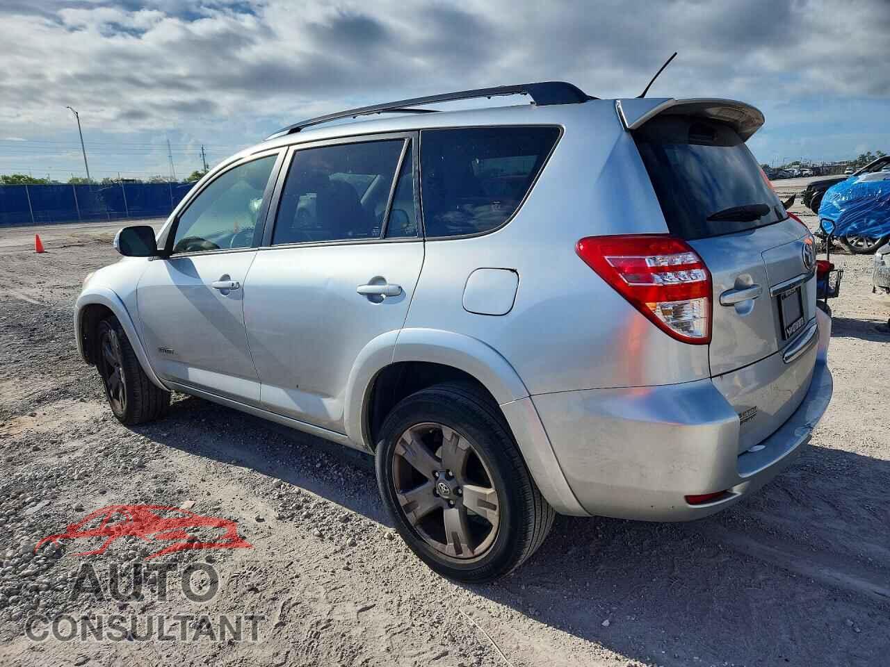 TOYOTA RAV4 2012 - JTMRF4DV1C5057589