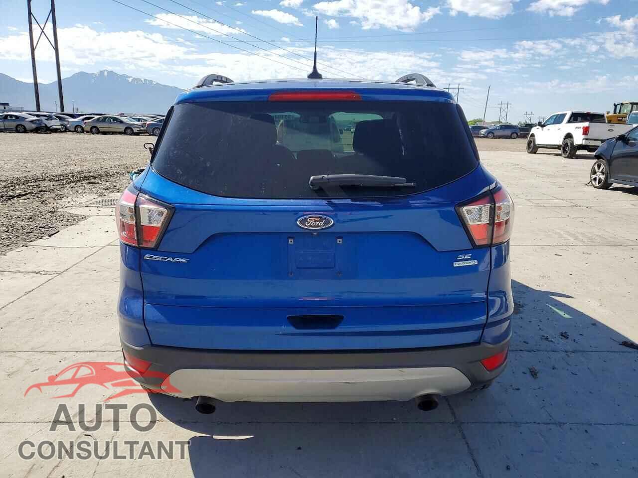 FORD ESCAPE 2018 - 1FMCU0GD2JUC04606