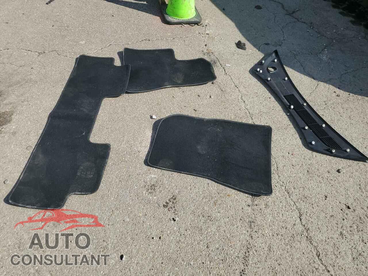 TESLA MODEL 3 2018 - 5YJ3E1EB3JF187252