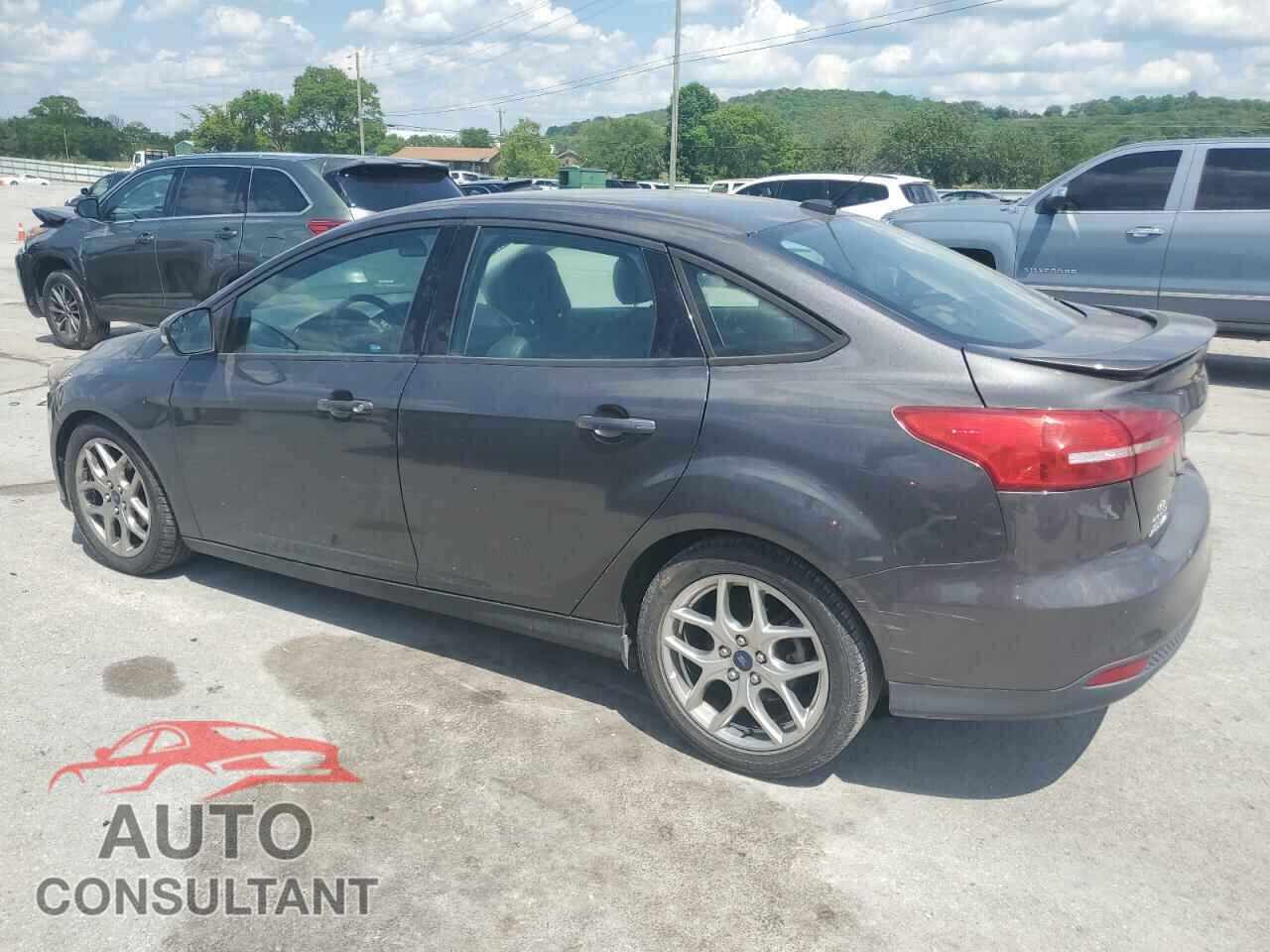 FORD FOCUS 2015 - 1FADP3F26FL283234