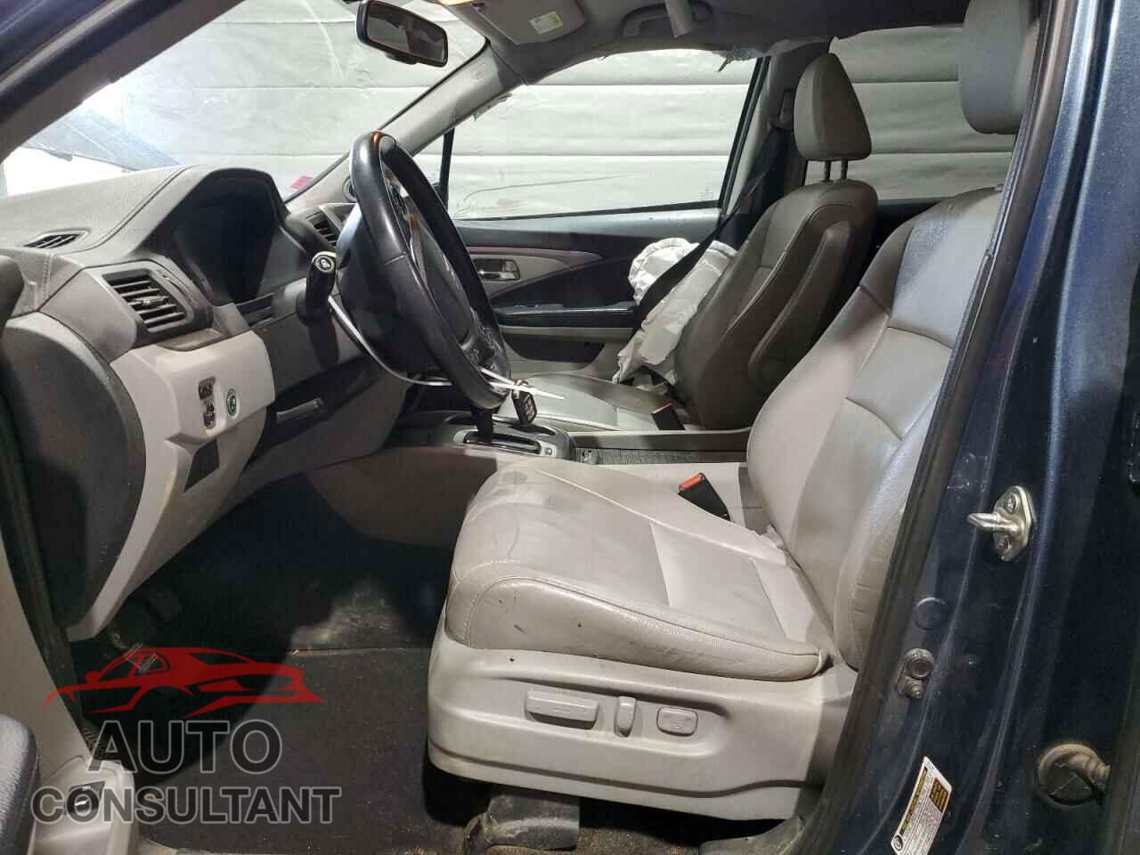 HONDA PILOT 2017 - 5FNYF6H55HB048689