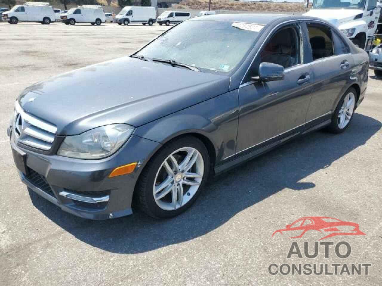 MERCEDES-BENZ C-CLASS 2013 - WDDGF4HB8DA778854