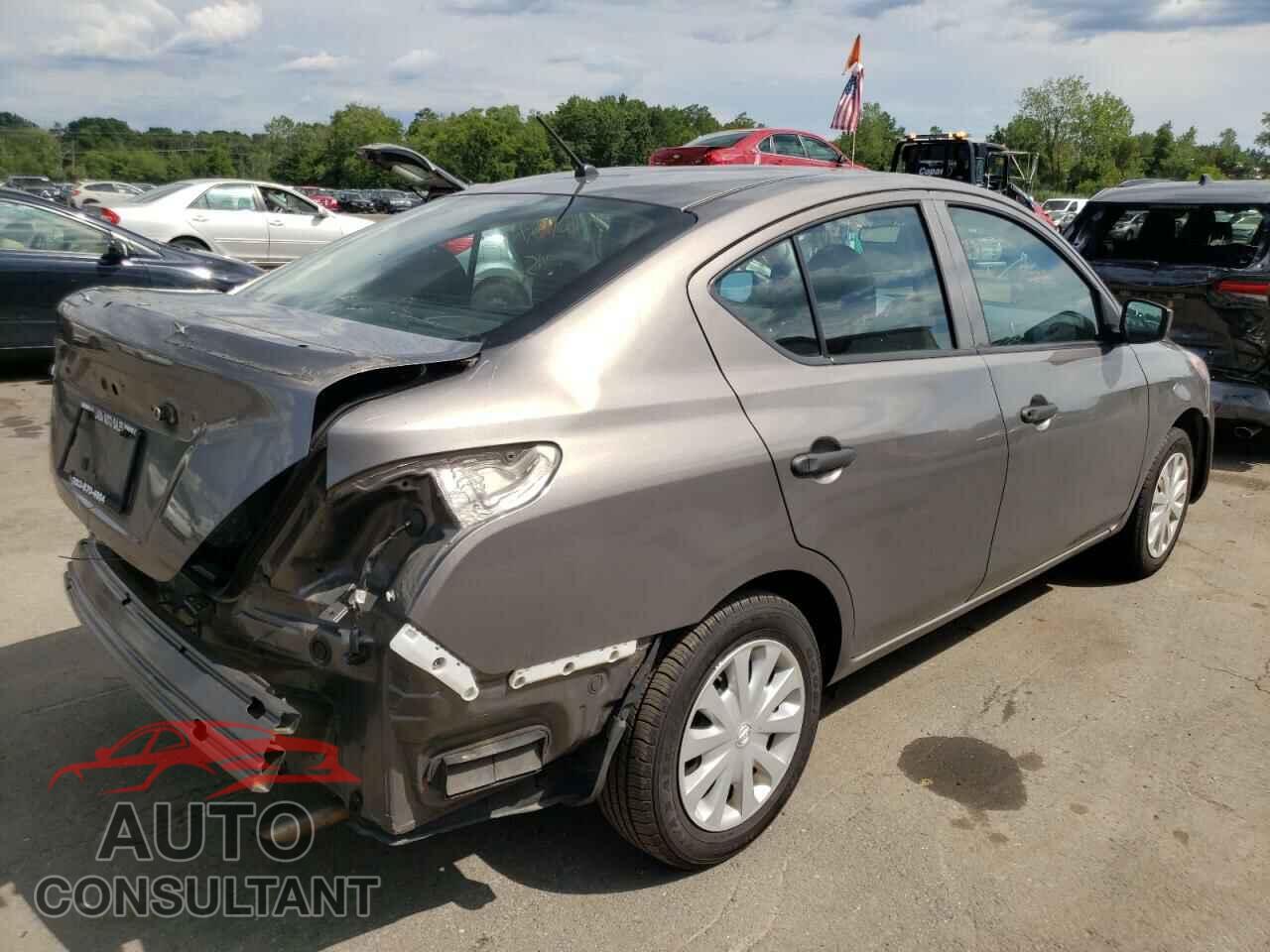NISSAN VERSA 2017 - 3N1CN7AP2HL861992
