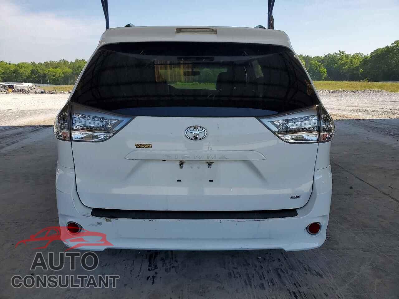 TOYOTA SIENNA 2013 - 5TDXK3DC8DS345245