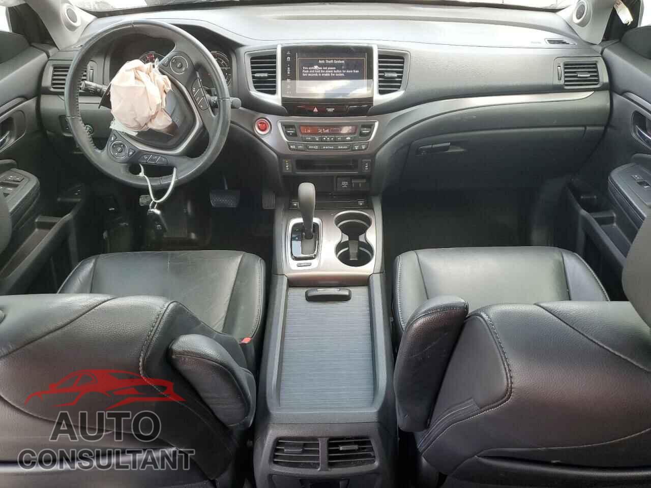 HONDA PILOT 2018 - 5FNYF5H53JB024245