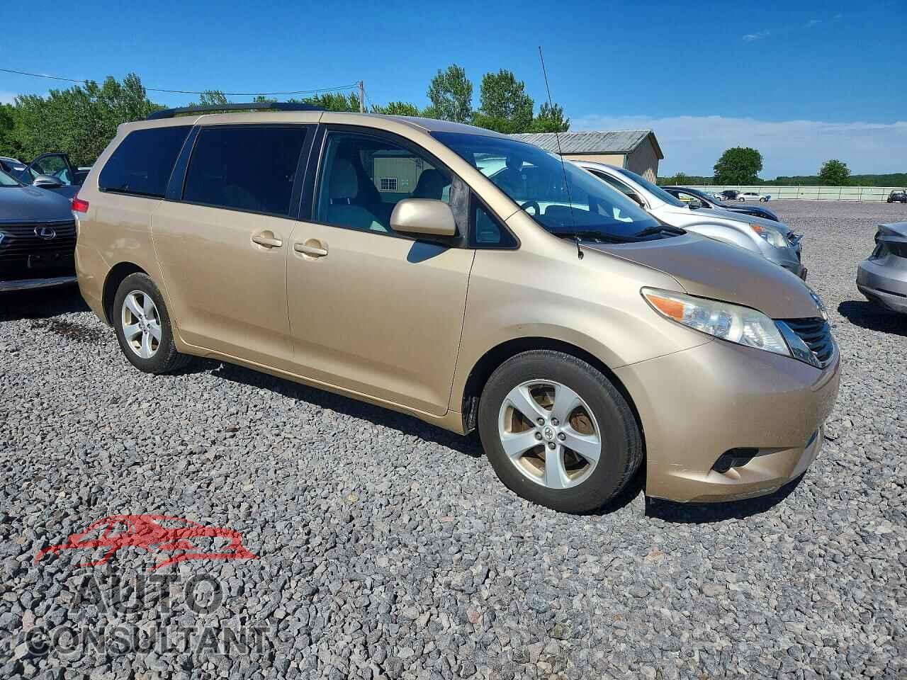 TOYOTA SIENNA 2012 - 5TDKK3DC8CS221629