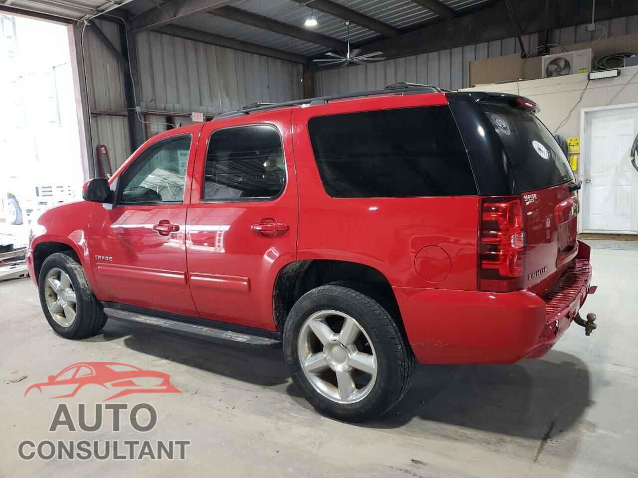 CHEVROLET TAHOE 2011 - 1GNSCAE00BR320455