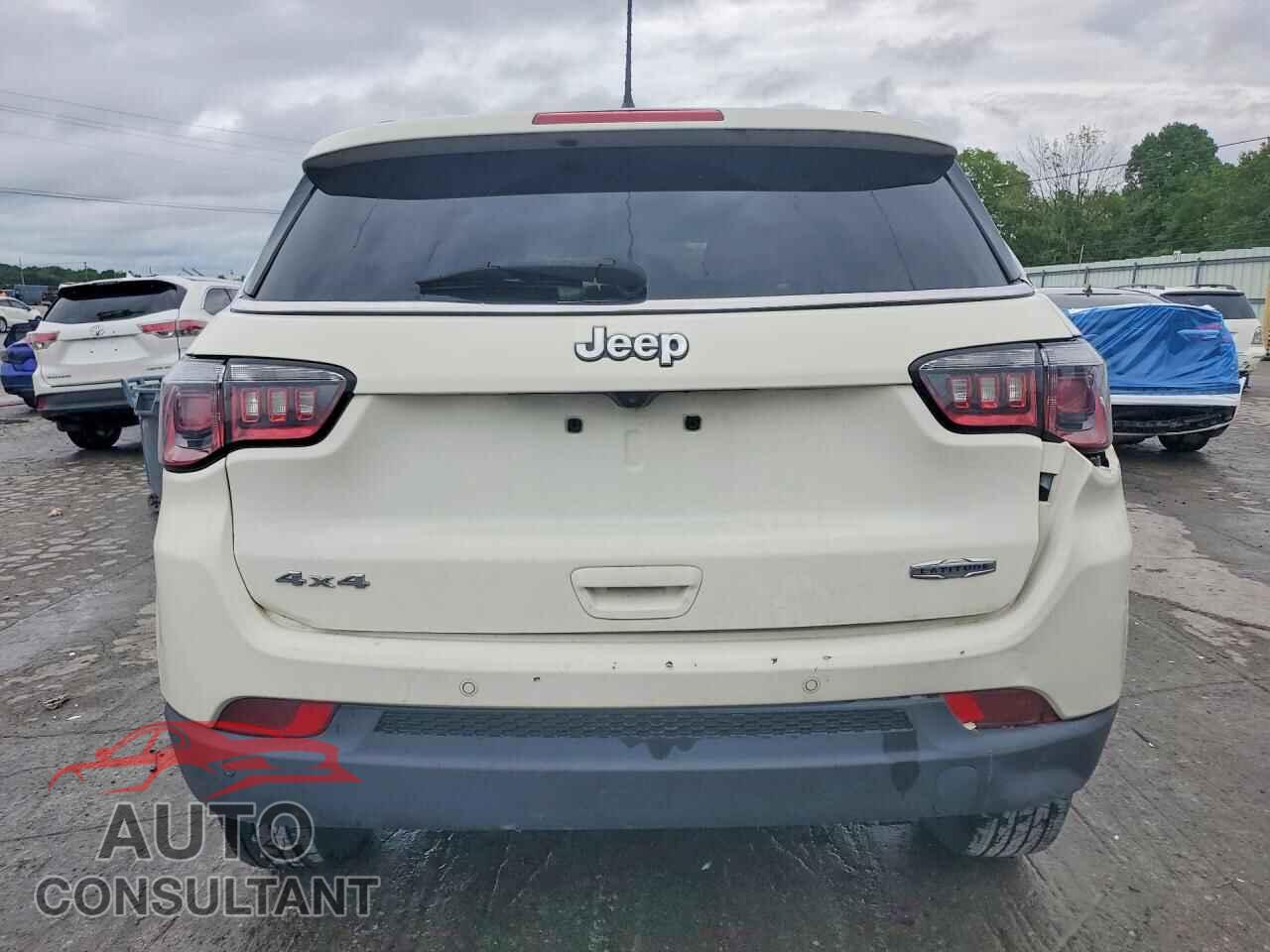JEEP COMPASS 2018 - 3C4NJDBB3JT270515