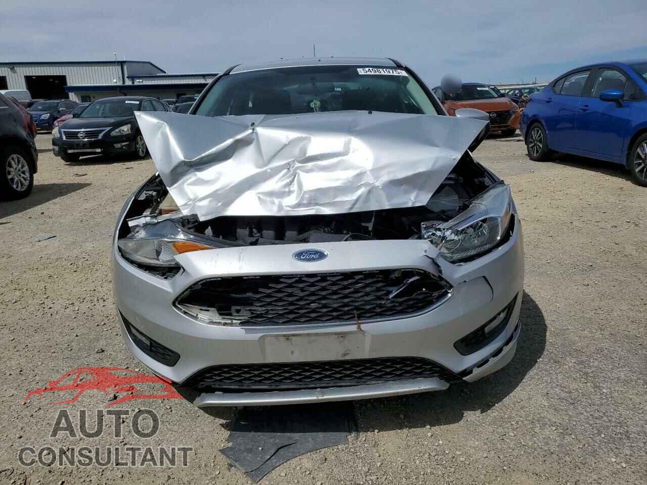 FORD FOCUS 2015 - 1FADP3K25FL312471