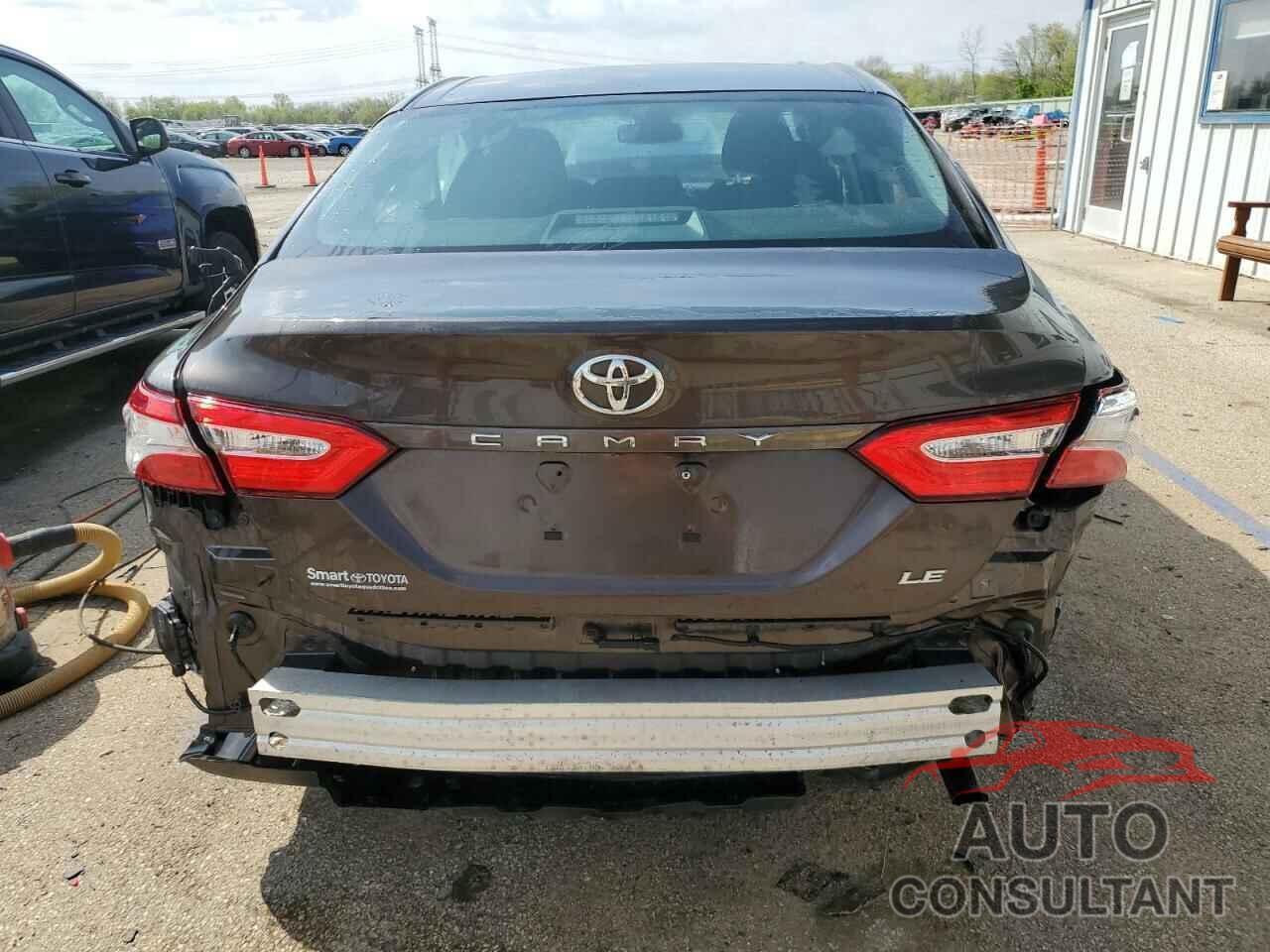 TOYOTA CAMRY 2018 - 4T1B11HK5JU639403