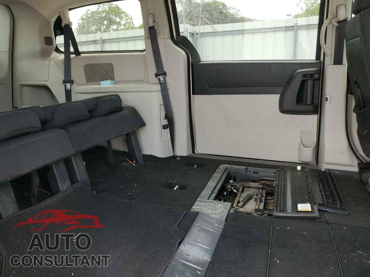 DODGE CARAVAN 2010 - 2D4RN5D12AR197403