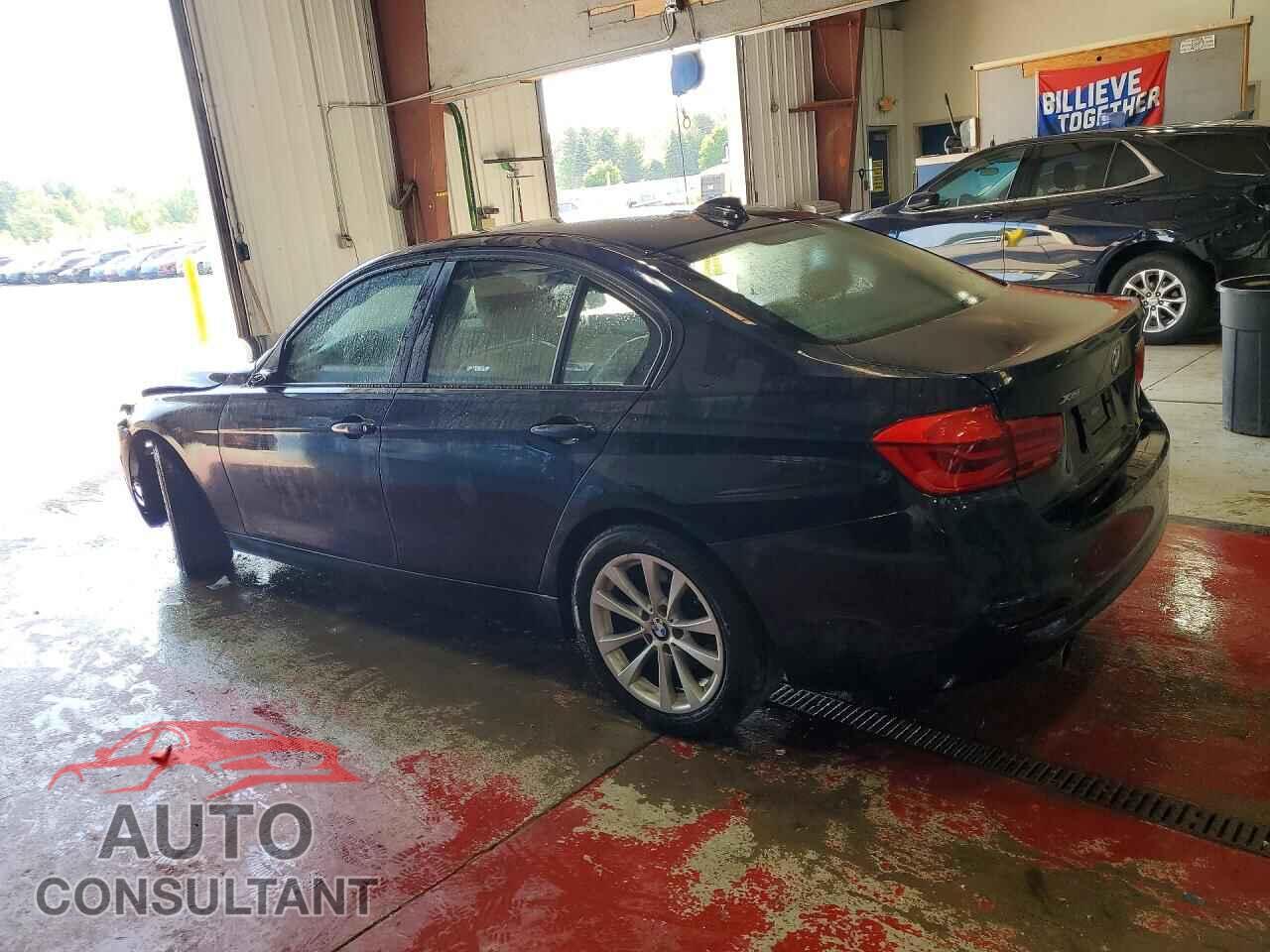BMW 3 SERIES 2017 - WBA8A3C50HK691116