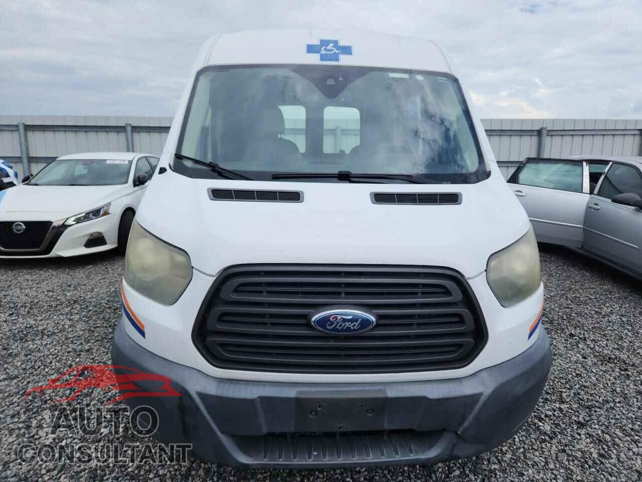 FORD TRANSIT 2017 - 1FTYR2CM9HKA02087