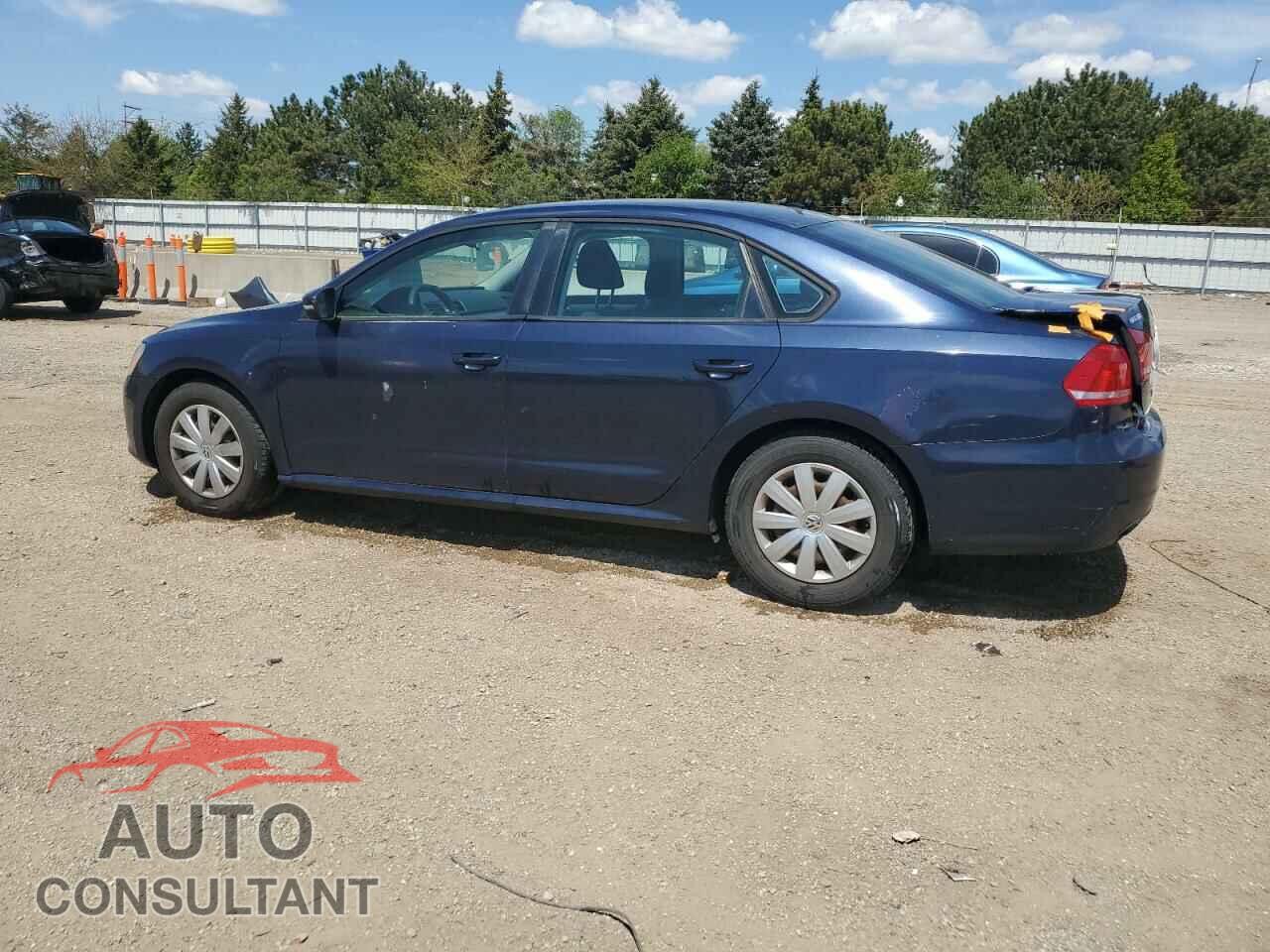 VOLKSWAGEN PASSAT 2013 - 1VWAP7A37DC051594