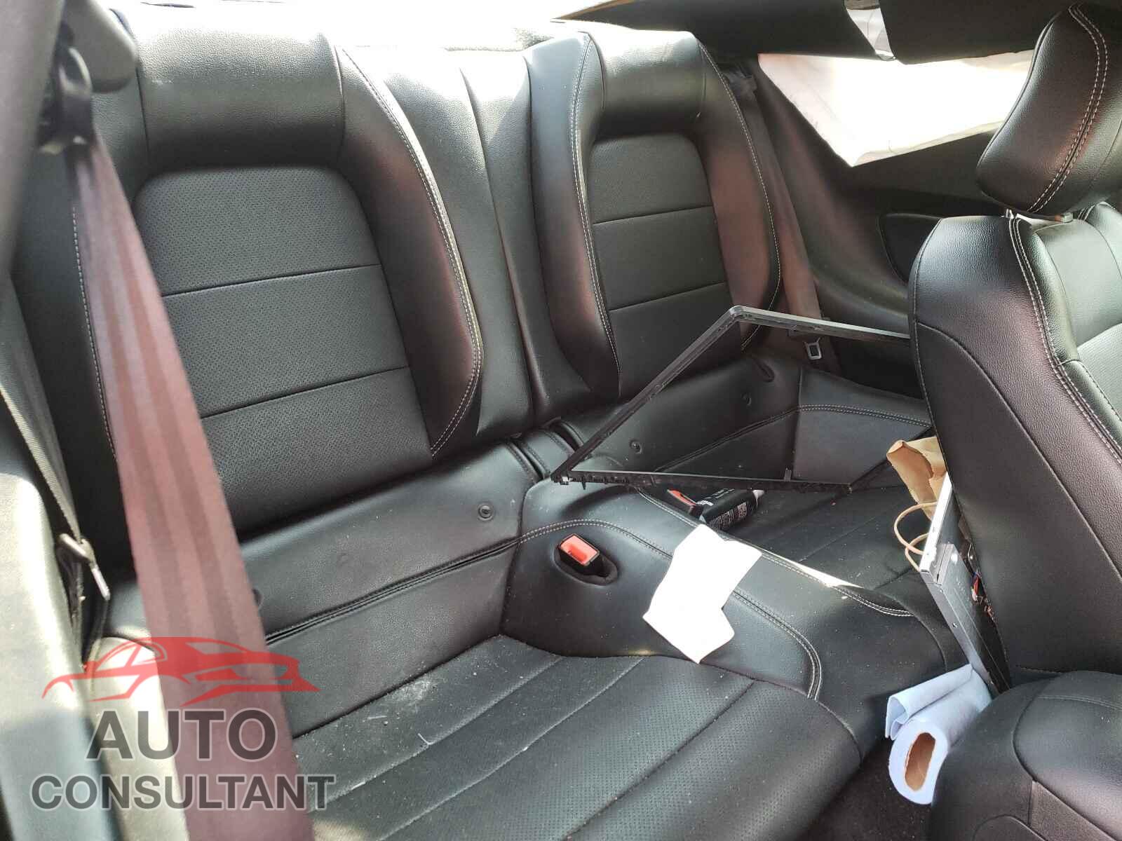 FORD MUSTANG 2020 - 1FA6P8CFXL5123628