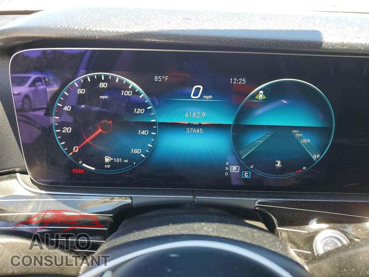 MERCEDES-BENZ E-CLASS 2021 - W1KZF8EB9MB001842
