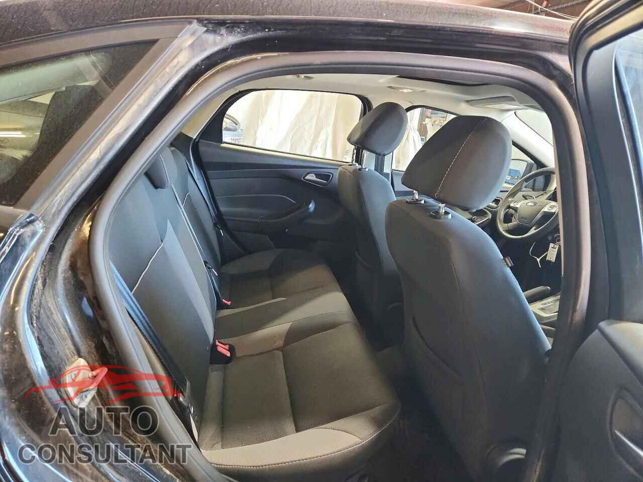 FORD FOCUS 2014 - 1FADP3F23EL263196
