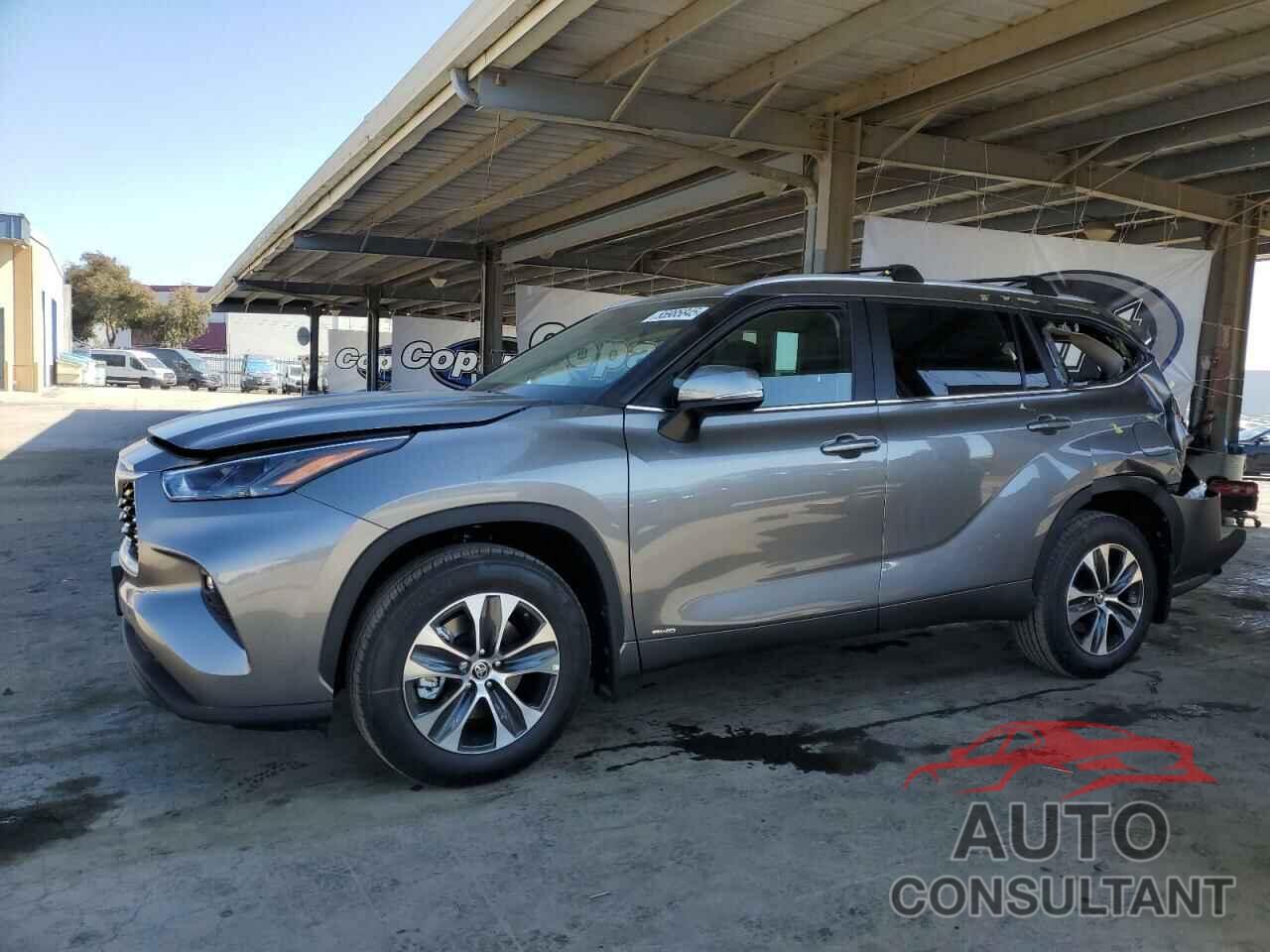 TOYOTA HIGHLANDER 2025 - 5TDKBRCH9SS665780