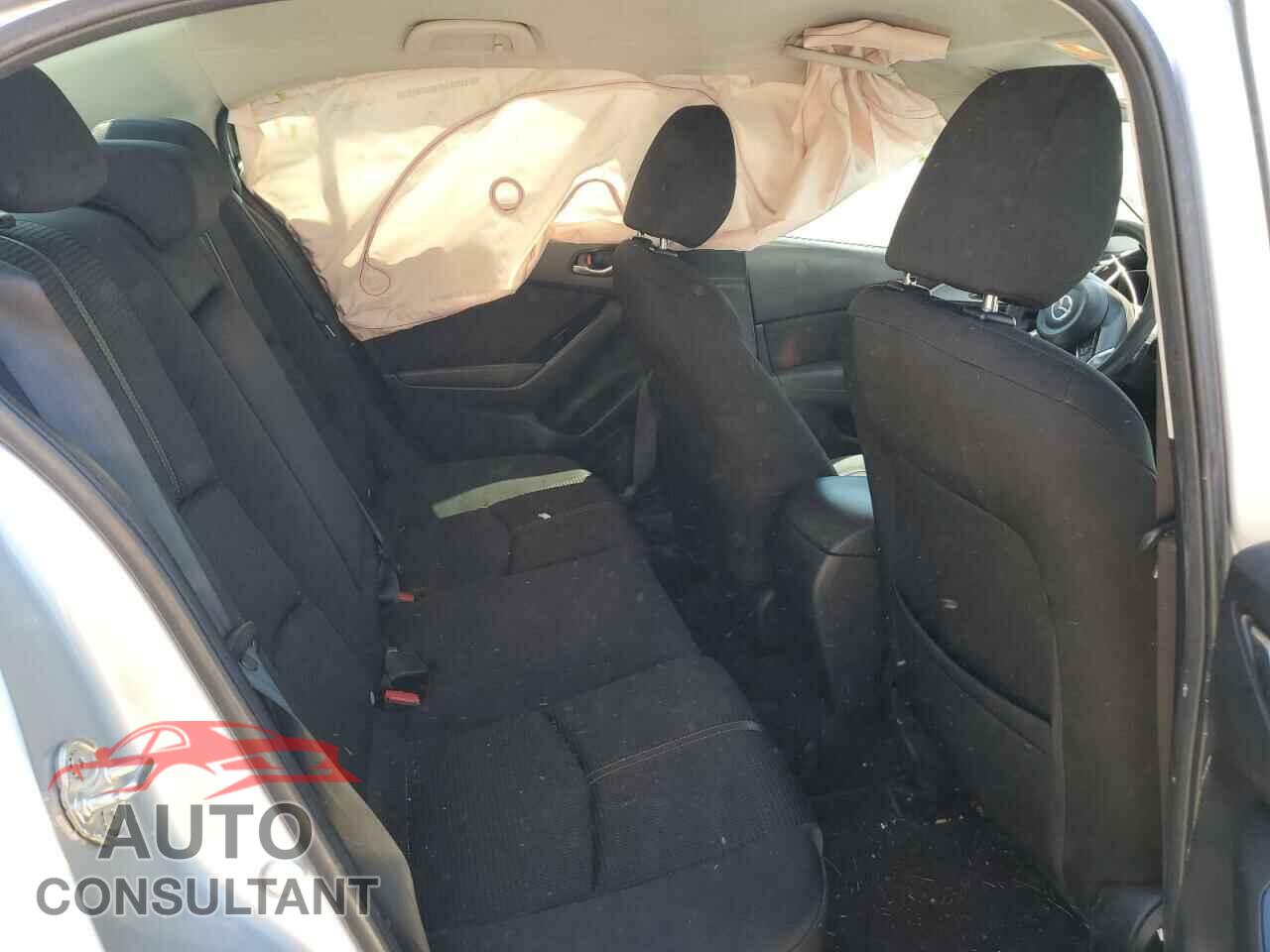 MAZDA 3 2017 - 3MZBN1U7XHM120109
