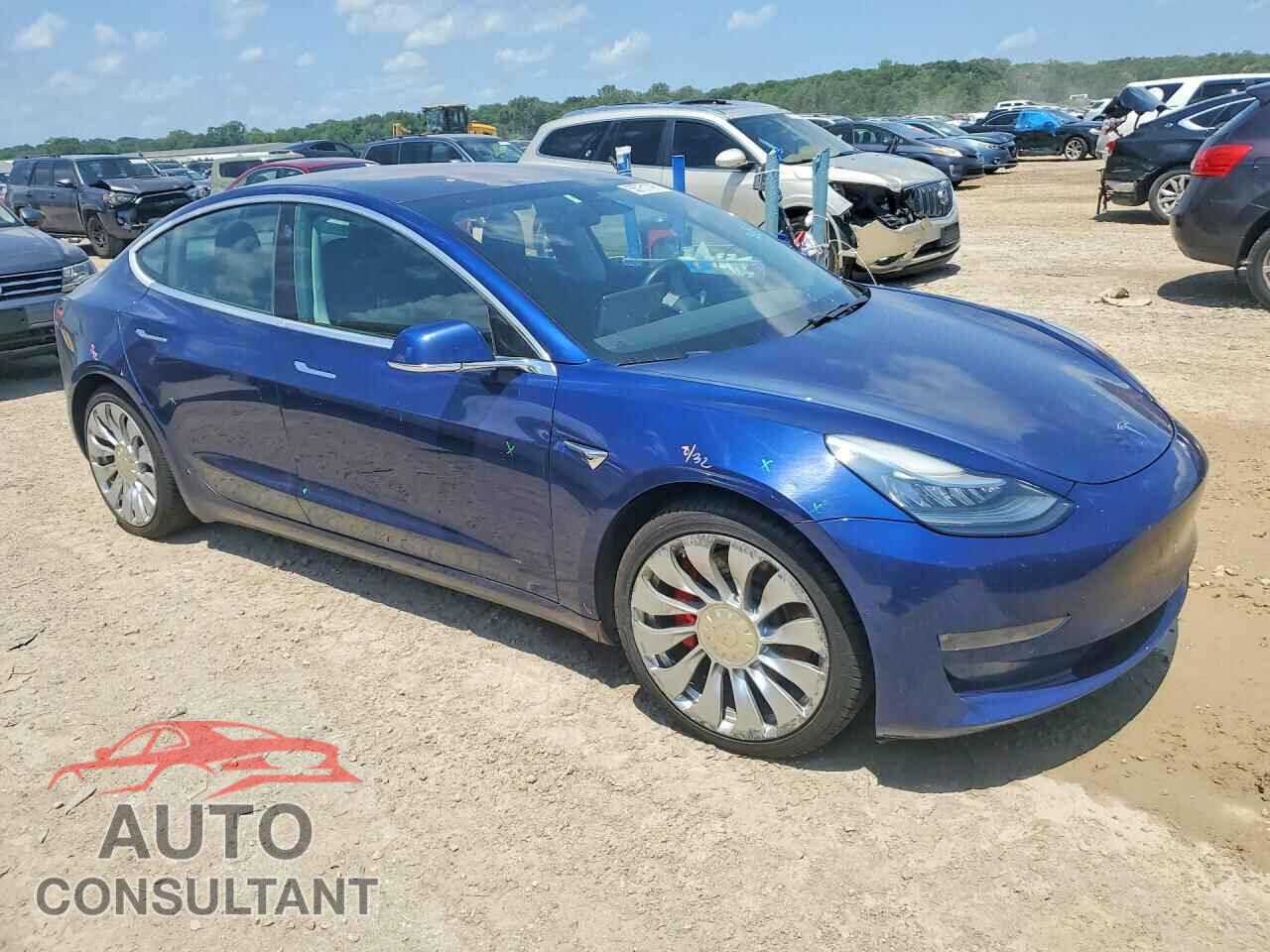 TESLA MODEL 3 2018 - 5YJ3E1EB0JF072351