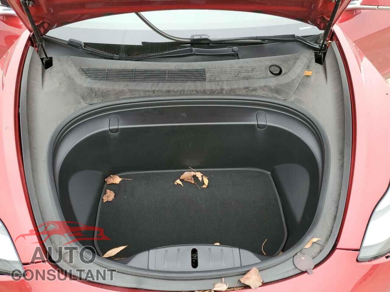 TESLA MODEL 3 2018 - 5YJ3E1EA5JF153966
