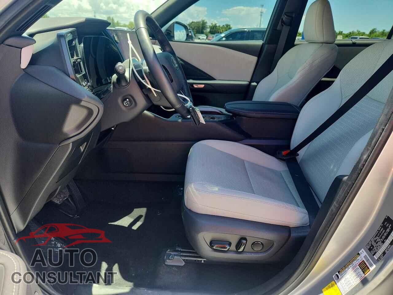 LEXUS UNKNOWN 2025 - 5TDAAAB65SS038235
