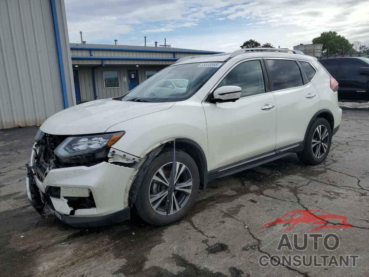 NISSAN ROGUE 2018 - 5N1AT2MT8JC846111