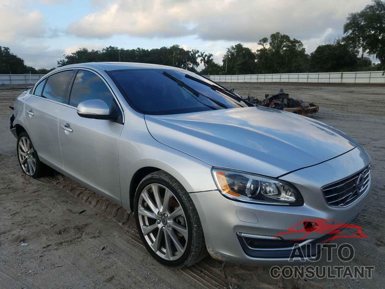 VOLVO S60 2016 - LYV402FM5GB111762