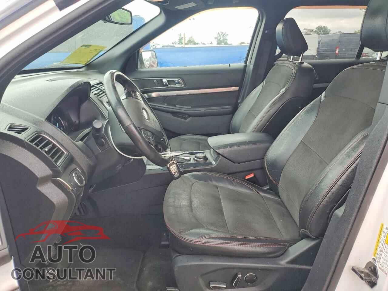 FORD EXPLORER 2018 - 1FM5K8D81JGB53568