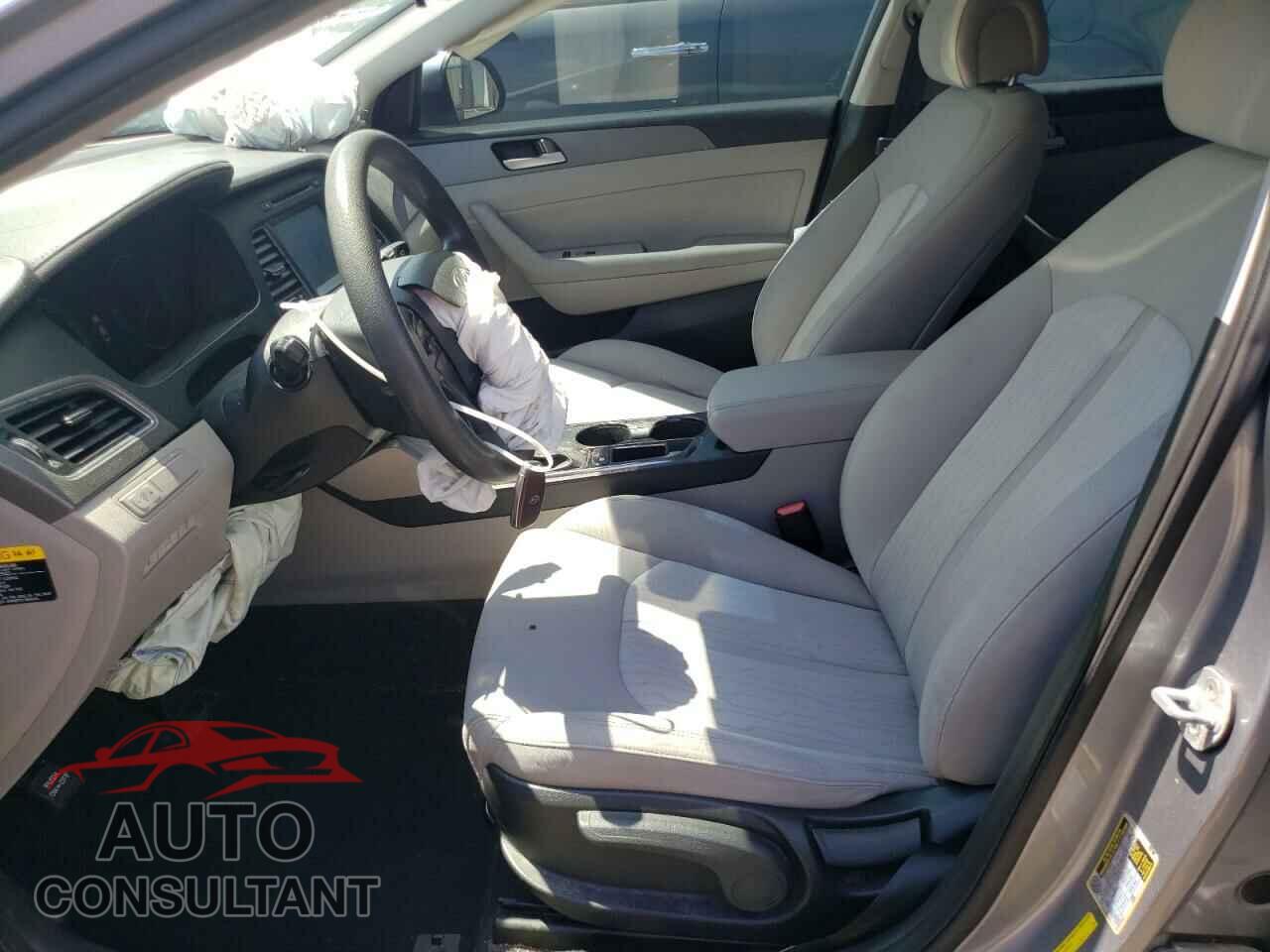 HYUNDAI SONATA 2017 - KMHE24L17HA046048