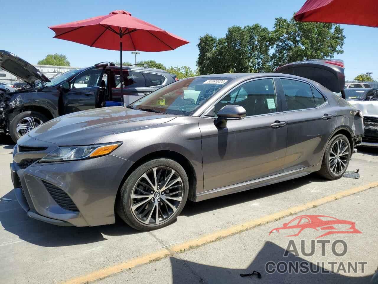 TOYOTA CAMRY 2018 - 4T1B21HK2JU509396