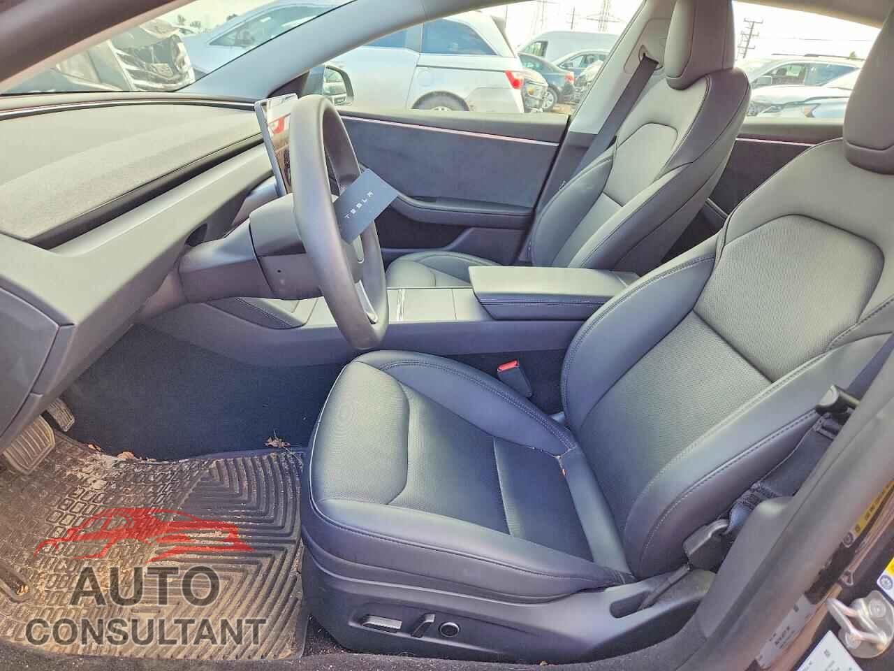 TESLA MODEL 3 2024 - 5YJ3E1EB8RF819559