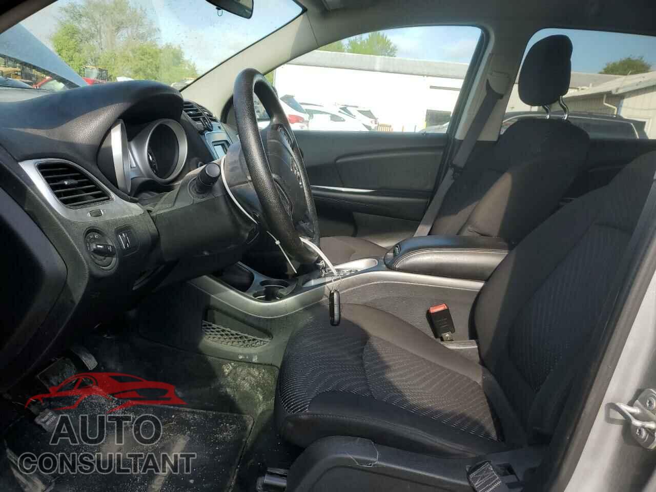 DODGE JOURNEY 2017 - 3C4PDCBG5HT526573