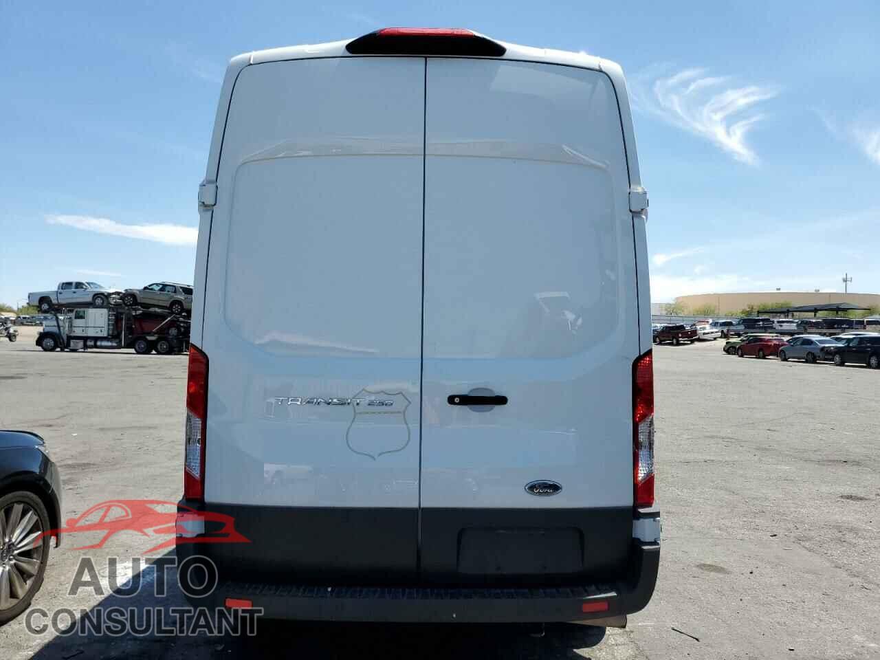 FORD TRANSIT 2023 - 1FTBR1X8XPKA70538
