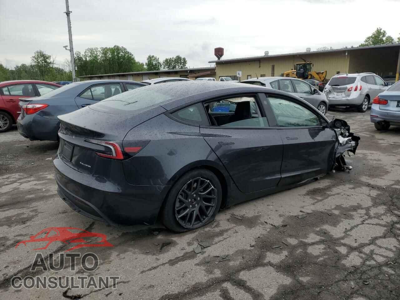 TESLA MODEL 3 2024 - 5YJ3E1EB2RF833845