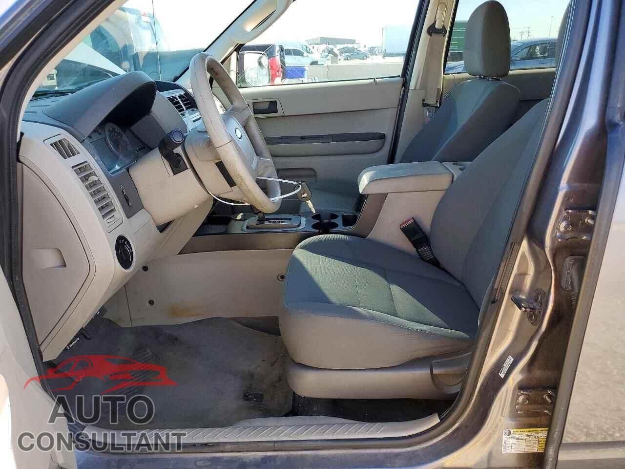 FORD ESCAPE 2009 - 1FMCU92799KA83005