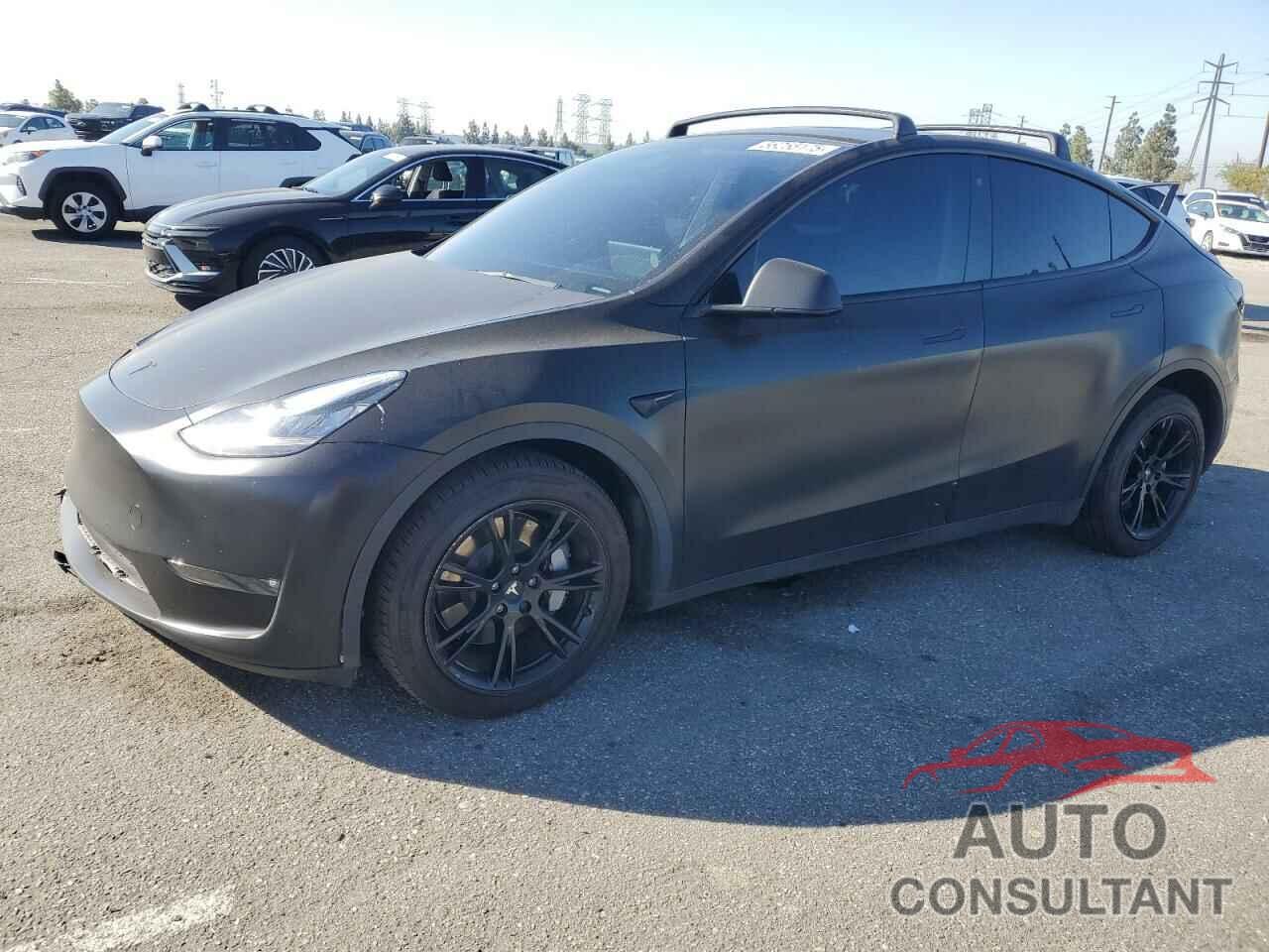TESLA MODEL Y 2021 - 5YJYGDEE7MF304590