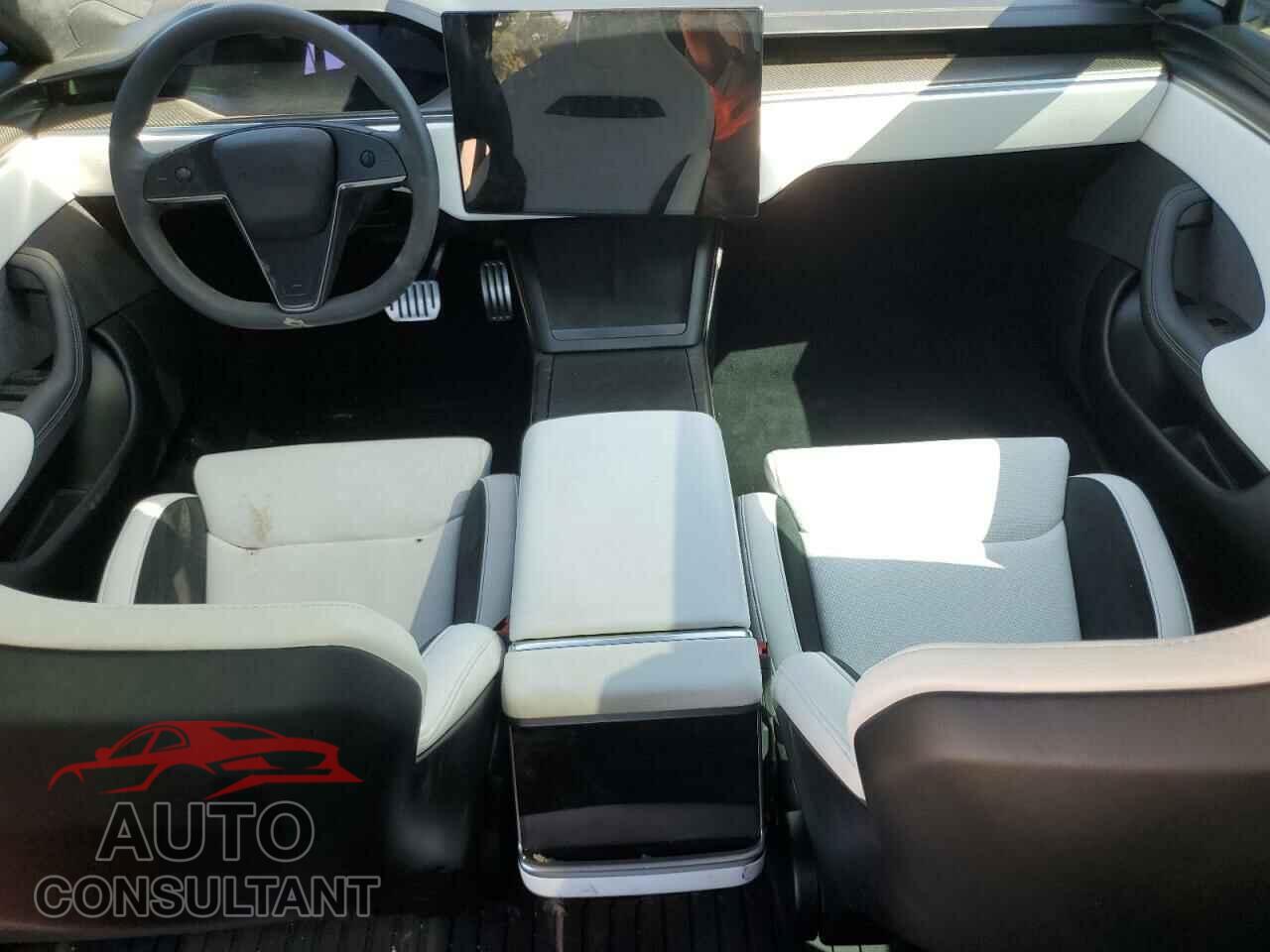 TESLA MODEL S 2024 - 5YJSA1E60RF538074