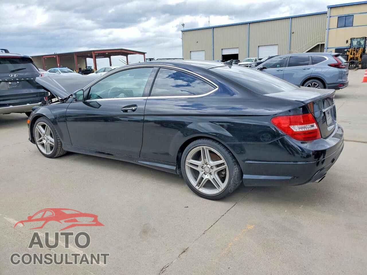 MERCEDES-BENZ C-CLASS 2012 - WDDGJ4HB4CF855641