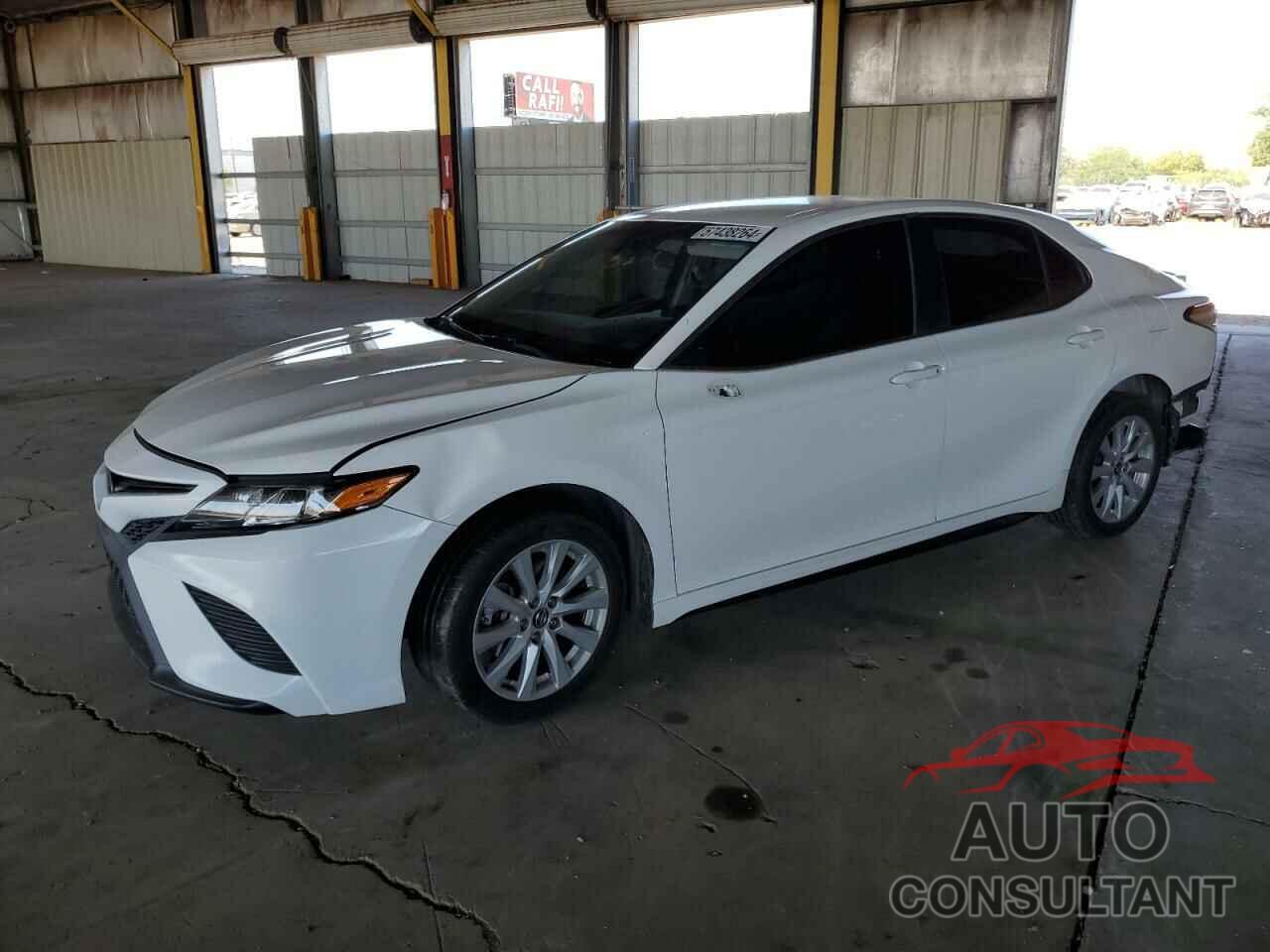 TOYOTA CAMRY 2018 - 4T1B11HK3JU086198