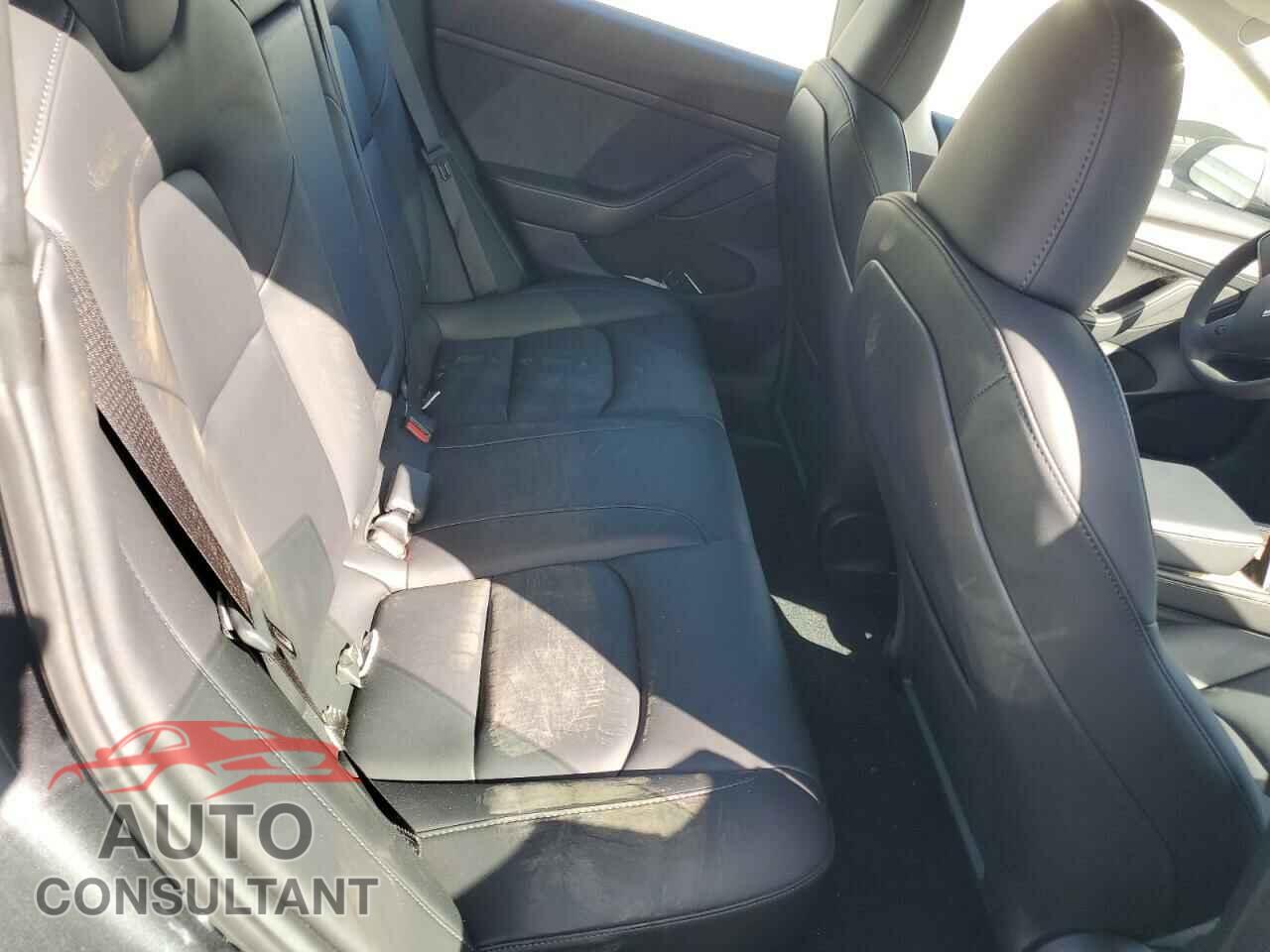 TESLA MODEL 3 2023 - 5YJ3E1EB4PF675974