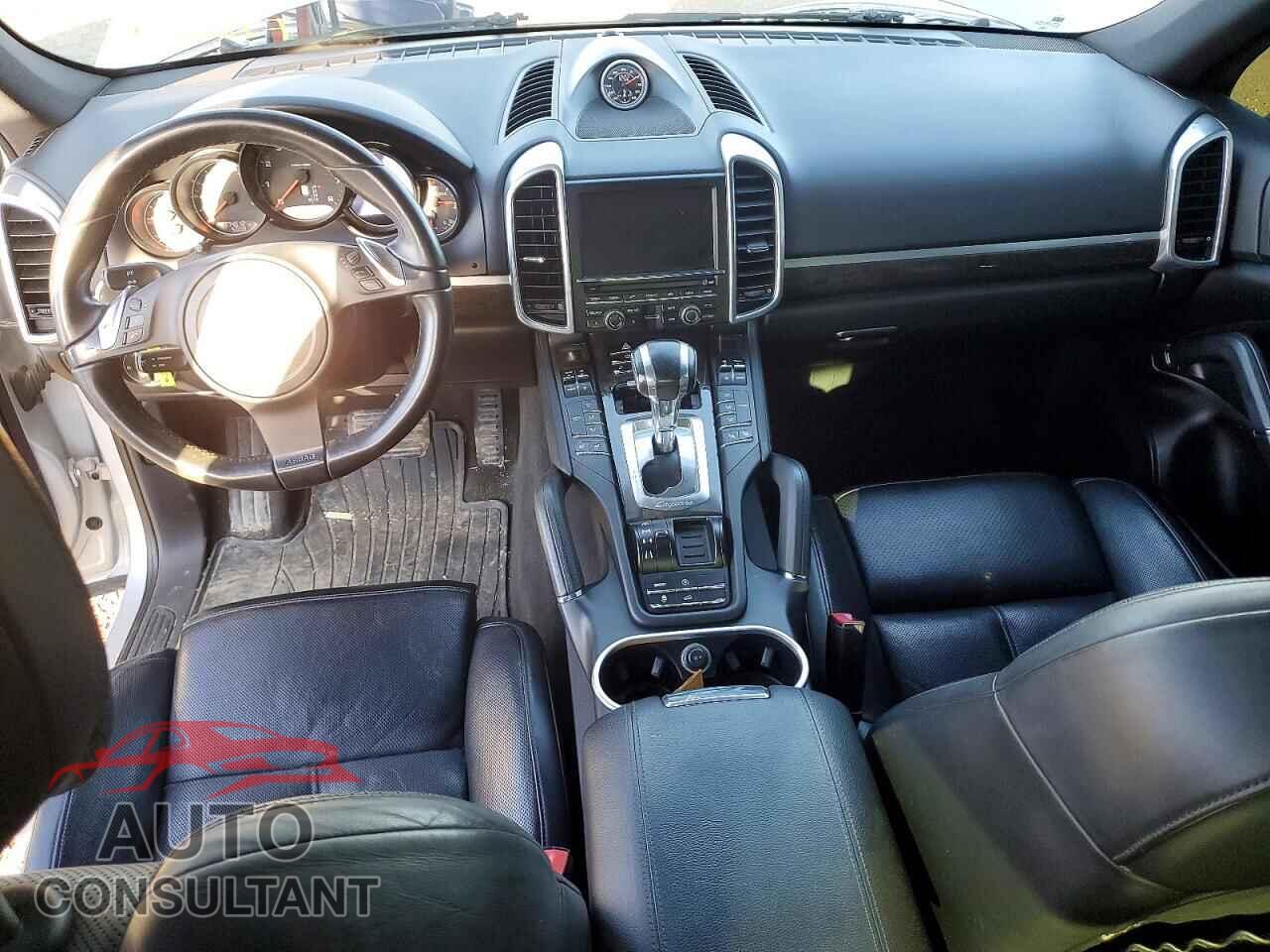 PORSCHE CAYENNE 2012 - WP1AA2A26CLA09784