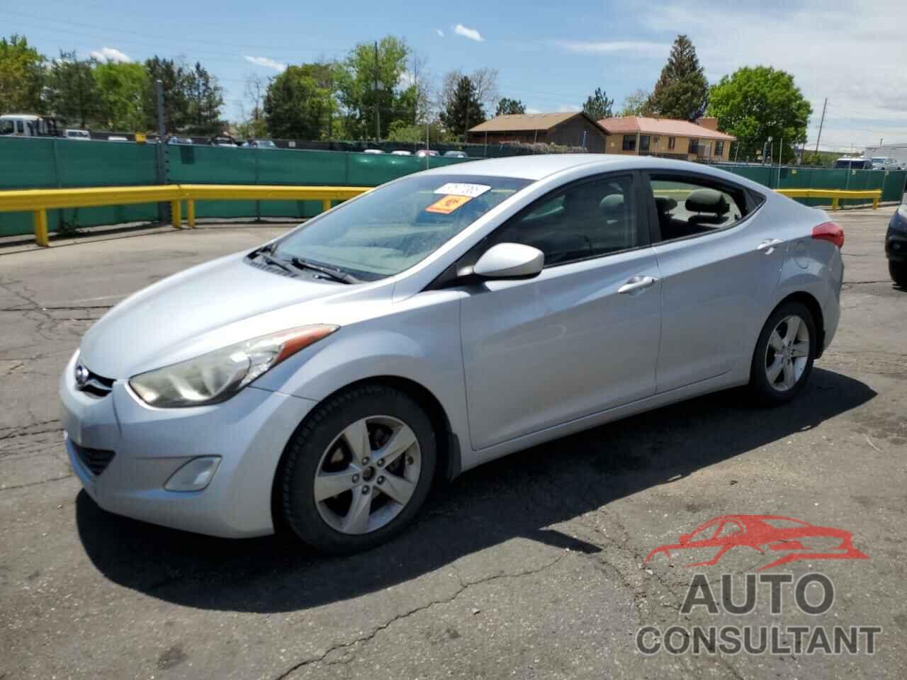 HYUNDAI ELANTRA 2012 - 5NPDH4AE7CH103077