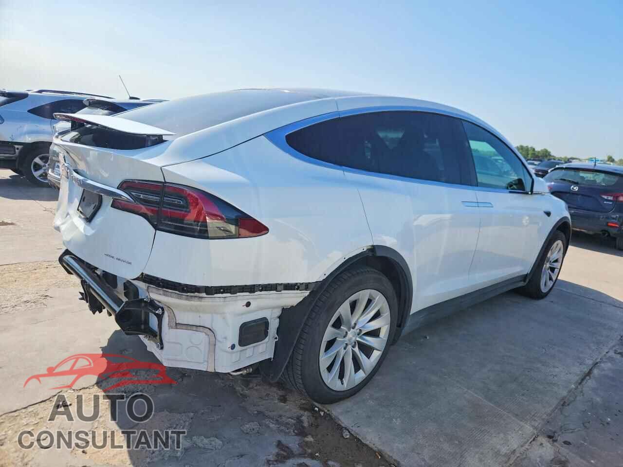 TESLA MODEL X 2020 - 5YJXCBE21LF298530