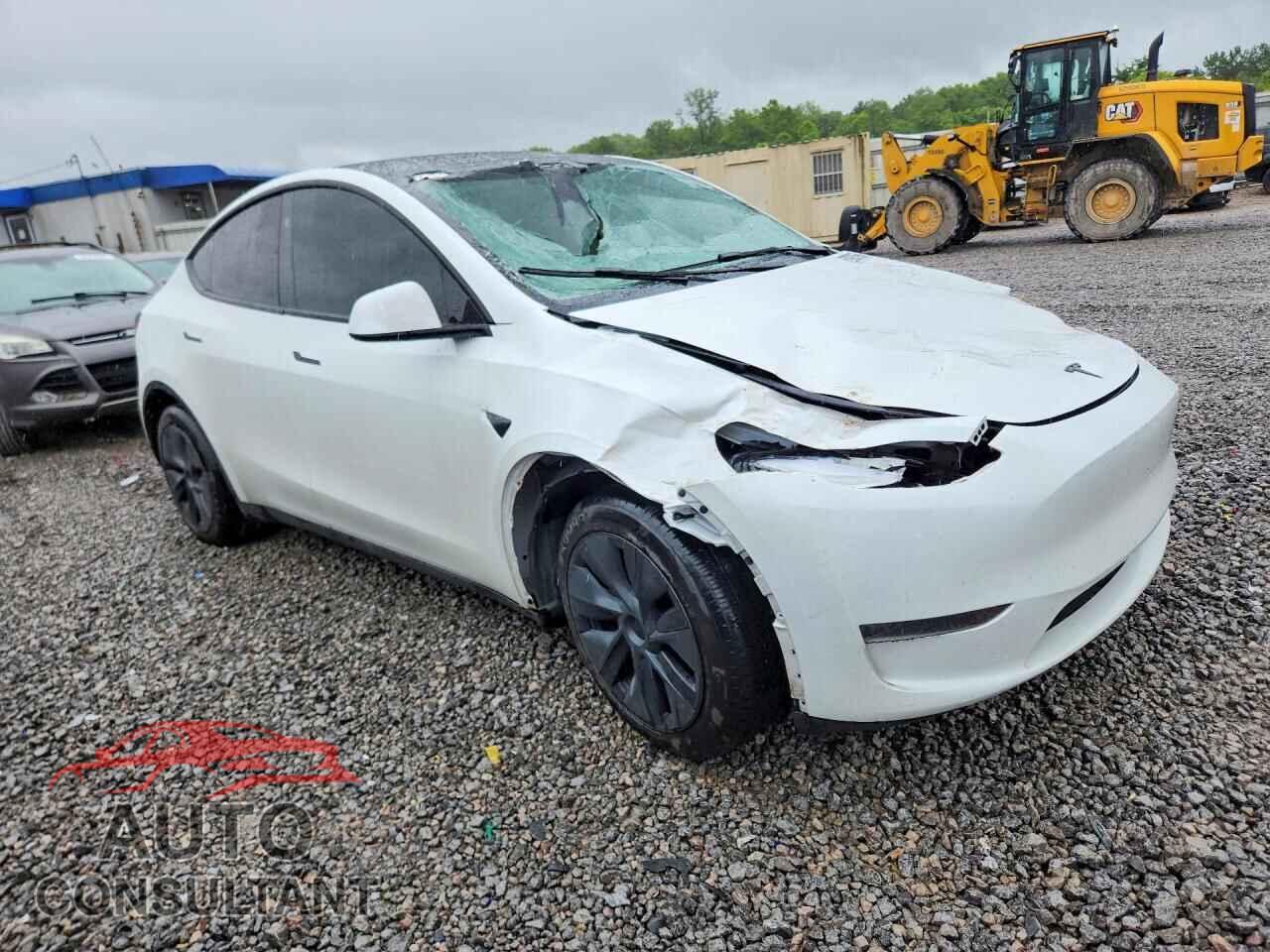 TESLA MODEL Y 2024 - 7SAYGDED0RF103647