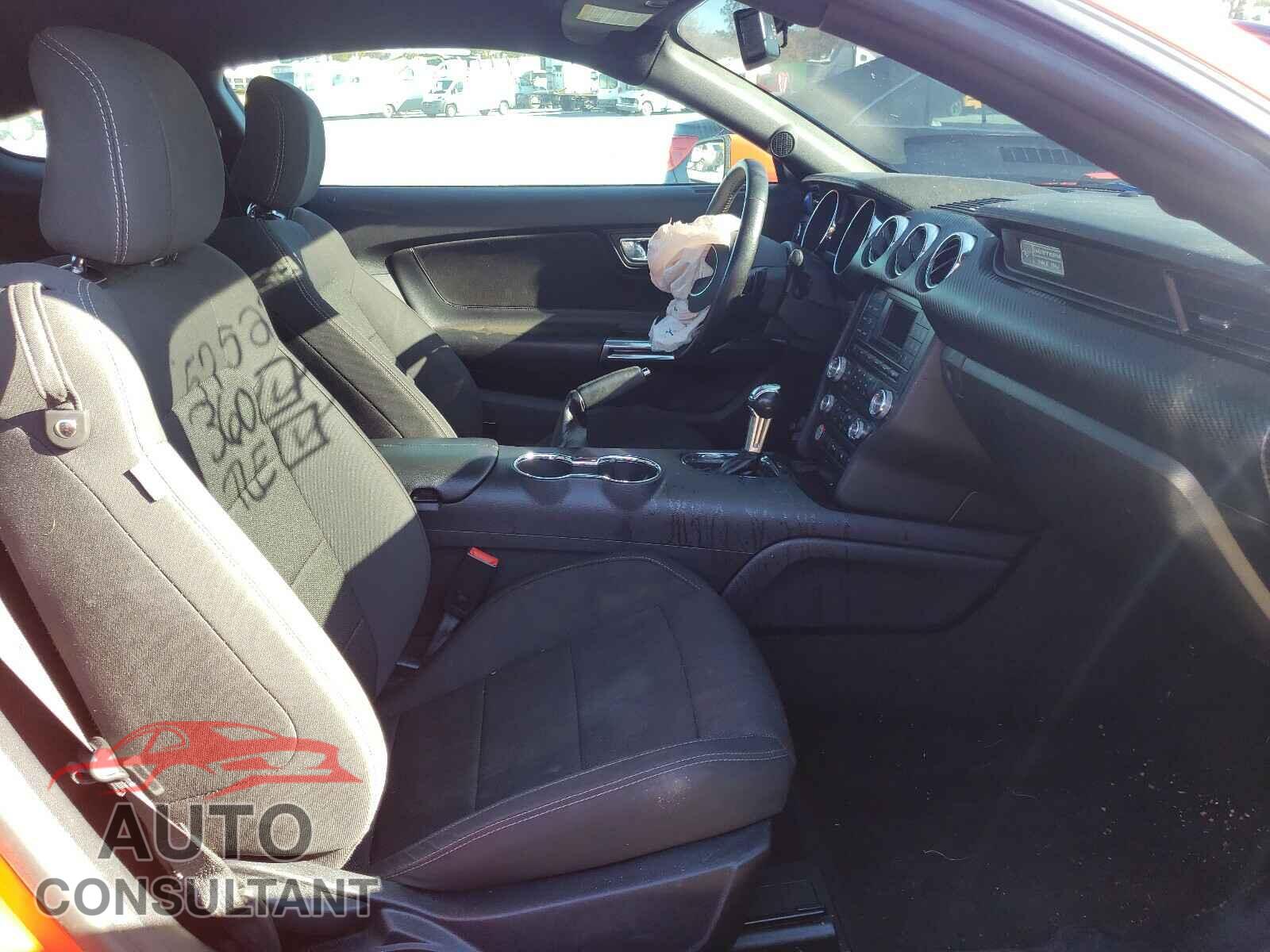 FORD MUSTANG 2016 - 1FA6P8AM8G5261823