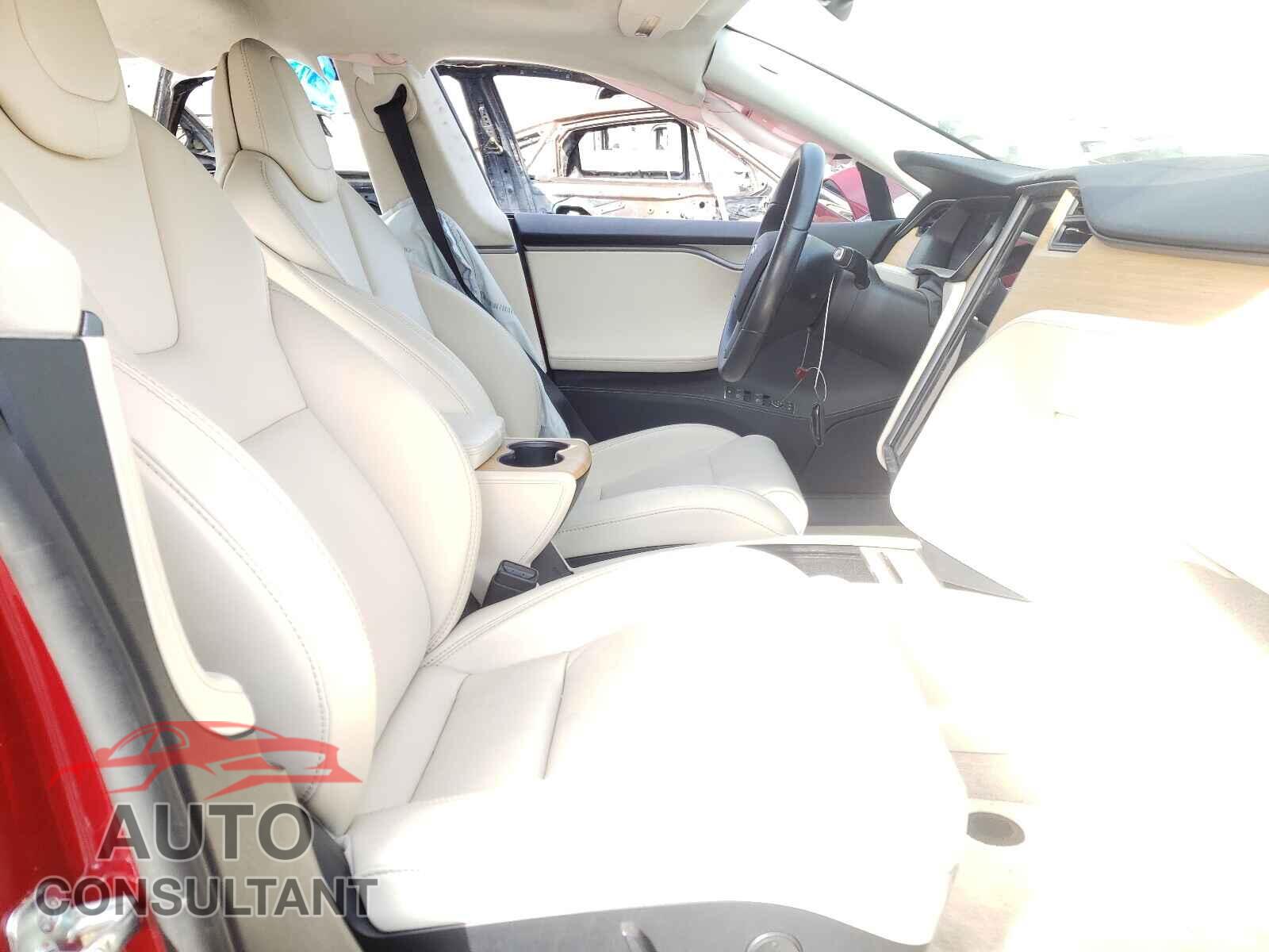 TESLA MODEL S 2018 - 5YJSA1E24JF257302